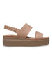CROCS CROCS Brooklyn Low Wedge Sandalo Con Zeppa Donna - CR.206453 Latte/Mushroom